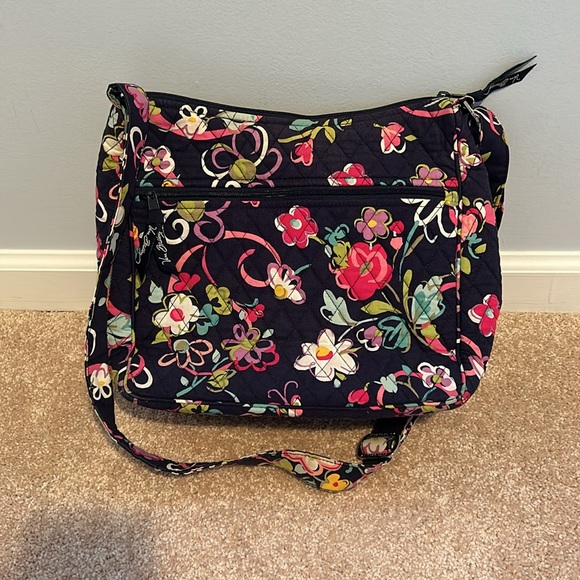 Vera Bradley Purse - Picture 3 of 6